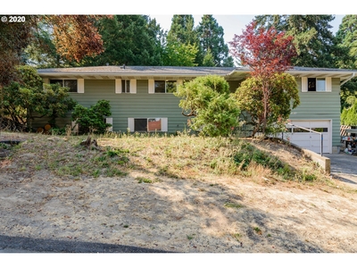 15836 Sw Division St, Sherwood, OR