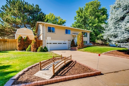 1542 S Youngfield Ct, Lakewood, CO