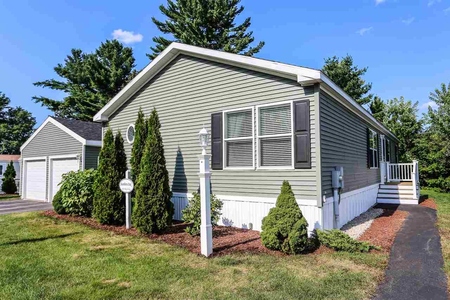 106 Thistle Way, Manchester, NH