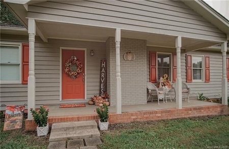 305 Deal Ave, Conover, NC