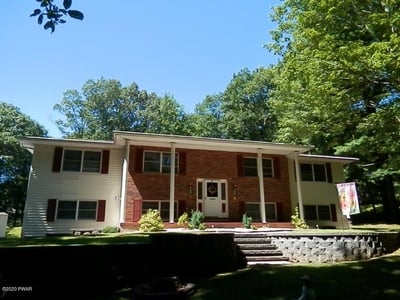 111 Blueberry Dr, Milford, PA