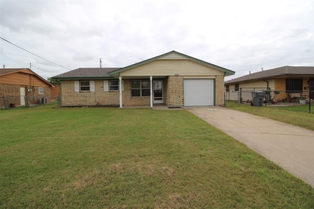 4816 Nw Hoover Ave, Lawton, OK