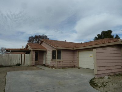 4533 Table Mountain Rd, Palmdale, CA