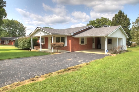 190 Richards Dr, Russell Springs, KY