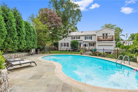 48 Anpell Dr, Scarsdale, NY