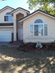 580 Wagtail Dr, Tracy, CA
