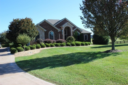 127 King Fisher Way, Midway, KY