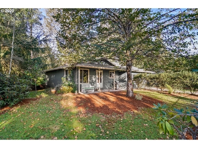 3237 Sunset Dr, Hubbard, OR
