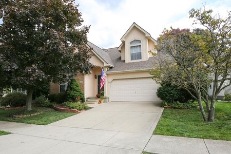 136 Cobblestone Ave, Westerville, OH