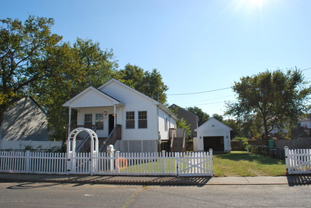 613 Monmouth Ave, Port Monmouth, NJ
