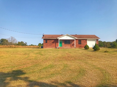 90 Double Springs Rd, Russellville, AR