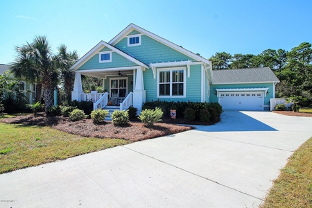 1242 N Caswell Ave, Southport, NC