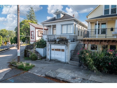30 S Meade St, Portland, OR