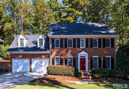 132 Southwold Dr, Cary, NC