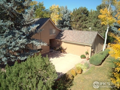 906 Driftwood Dr, Fort Collins, CO
