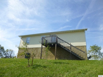2422 Scenic Mountain Dr, Sevierville, TN