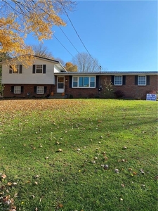 7558 State Route 164, Lisbon, OH