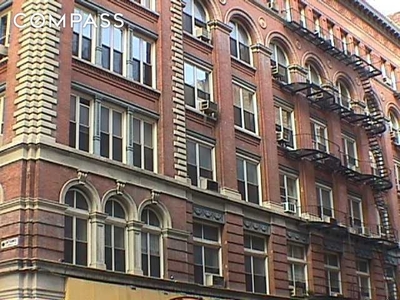 23 Waverly Place, Manhattan, NY
