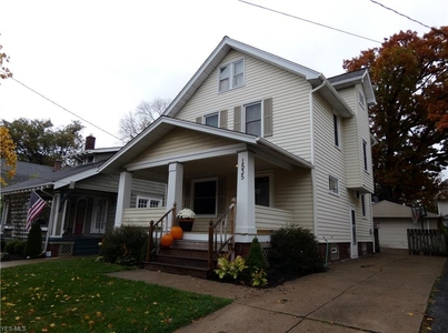 1535 Lauderdale Ave, Lakewood, OH