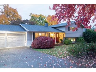 1950 Coventry Way, Eugene, OR