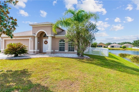 7513 Canal Point Ct, Wesley Chapel, FL