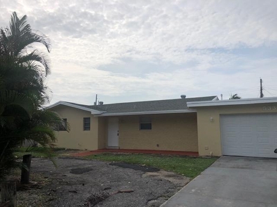 533 Griswold Dr, Lake Worth Beach, FL