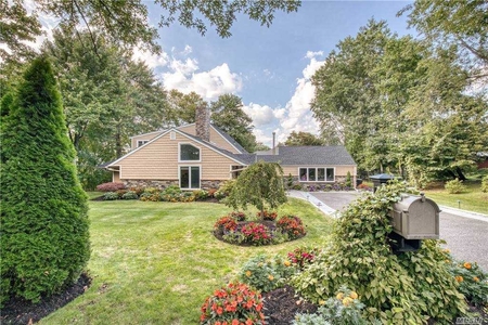 356 I U Willets Rd, Roslyn Heights, NY