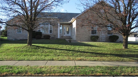 305 Old Homestead Dr, Troy, IL
