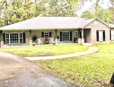 2032 Cleary Rd, Florence, MS