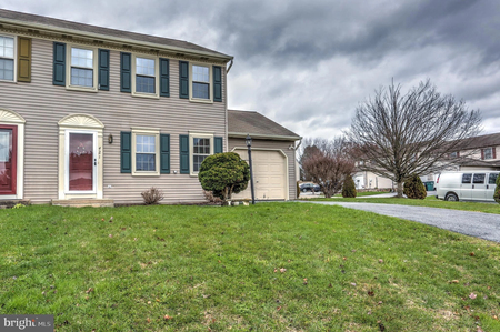 421 Groffdale Rd, Quarryville, PA
