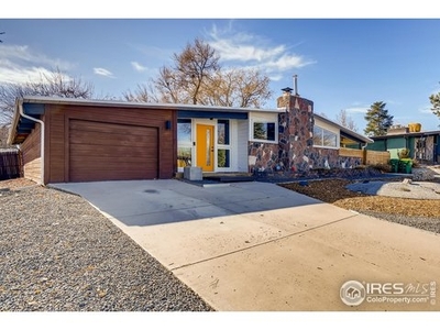 6838 W 74th Ave, Arvada, CO