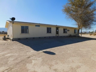 36675 Colby St, Lucerne Valley, CA