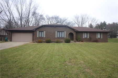 3824 Clubhouse Ct, Greenwood, IN