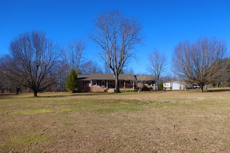 151 Rolling Acres Rd, Smithville, TN