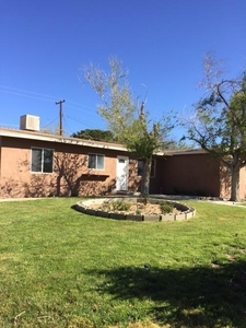 3187 Gregory Dr, Mojave, CA