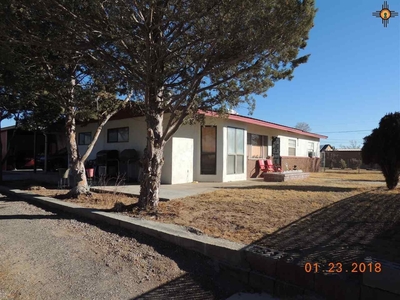1019 W Hickory St, Deming, NM