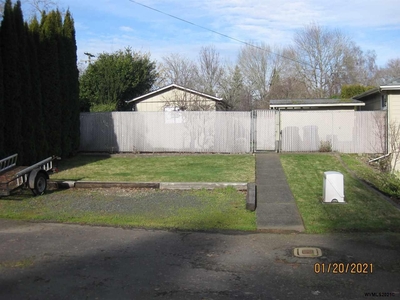 505 Larry Ave, Keizer, OR