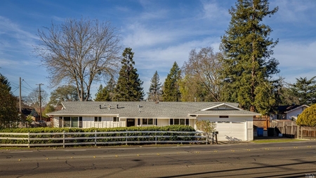 1817 Franklin Ave, Santa Rosa, CA