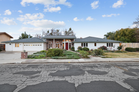 902 Orchard St, Exeter, CA