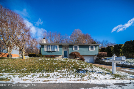 119 Laurie Ln, Pittston, PA