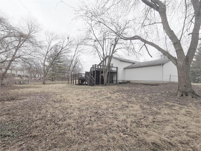 43 Countrywood Dr, Saint Peters, MO