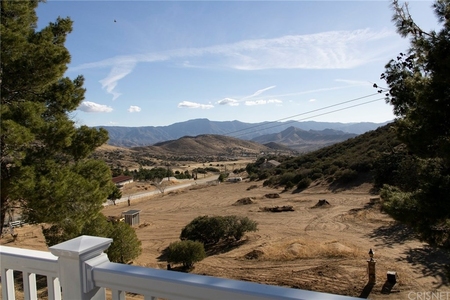 35681 Red Rover Mine Rd, Acton, CA