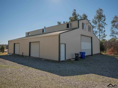 14864 Pleasant Valley Dr, Red Bluff, CA