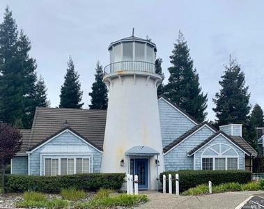 333 Lighthouse Dr, Vallejo, CA
