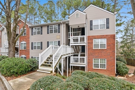 326 Teal Ct, Roswell, GA