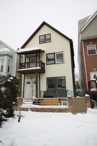 3119 N Oakley Ave, Chicago, IL