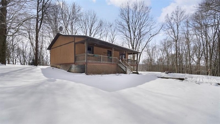 242 Leslie Rd, Enon Valley, PA