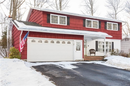 4274 Orion Path, Liverpool, NY