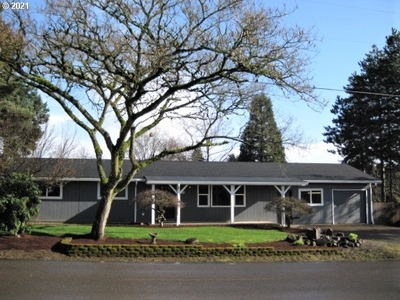 380 Sw 9th St, Dundee, OR