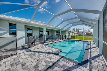 3421 Sw 3rd St, Cape Coral, FL